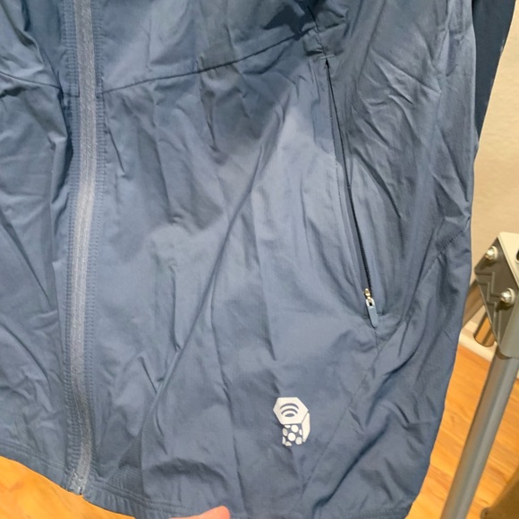Women’s Lightweight Packable Mountain Hardwear Jacket - Small - Picture 6 of 14